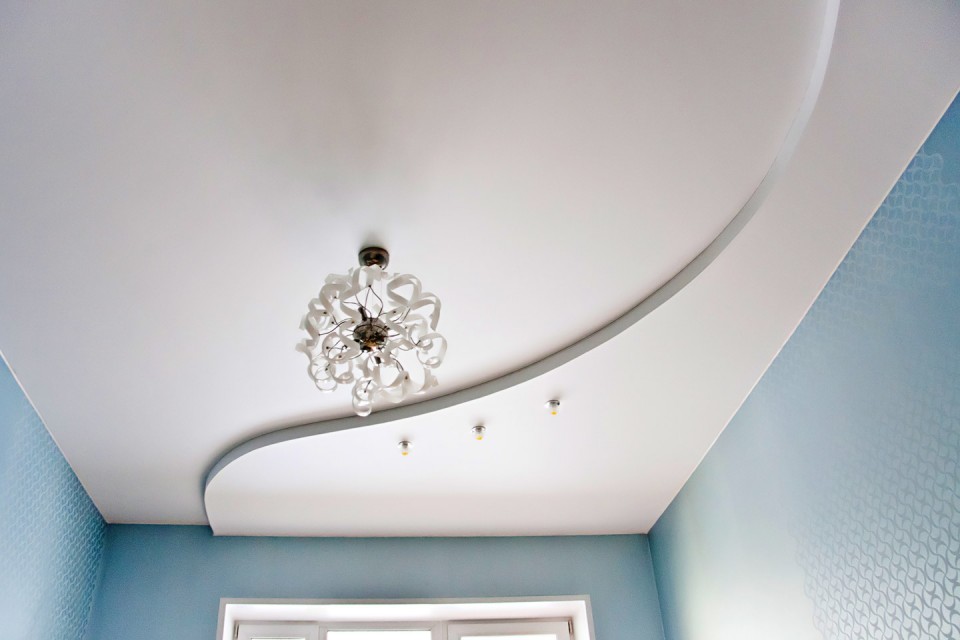 Заказать двухуровневый потолок в г. Анива